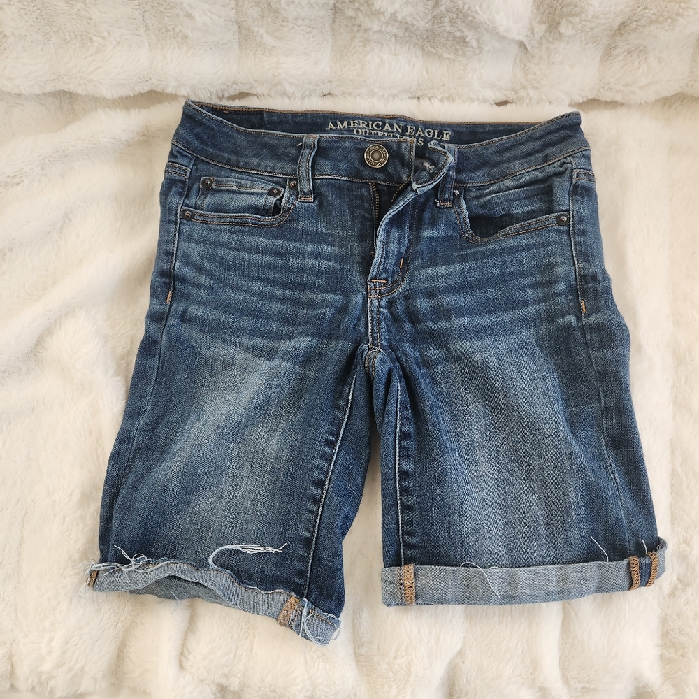 American Eagle Skinny Bermuda Super Super Stretch Low Rise US 4
